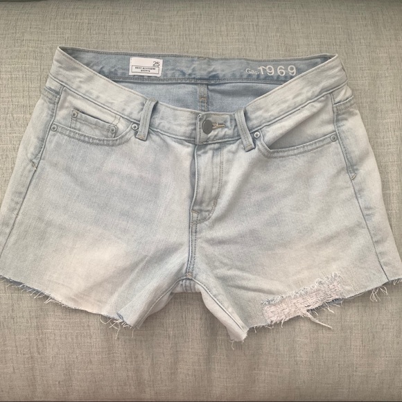 gap boyfriend shorts